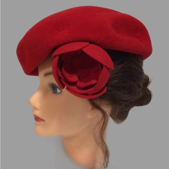 RARE Yves Saint Laurent Luxuria Wool-Felt Beret Cloche Hat, Made in Italy, Red - Picture 2 of 10